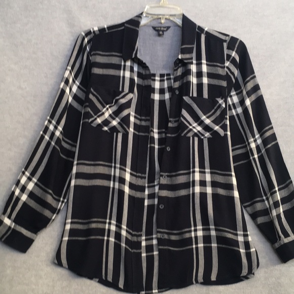 Lucky Brand Soft Cool Woven Lagan Look Shacket with Long Sleeves - Picture 2 of 16